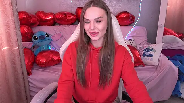 KiraGrayy online show from February 9, 2026, 1:53 pm