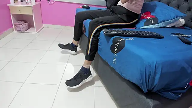  candy jade  online show from March 6, 2026, 11:05 am