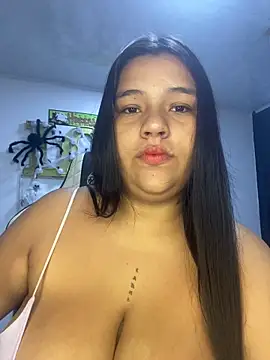 emma  milk  online show from October 25, 2025, 11:31 am