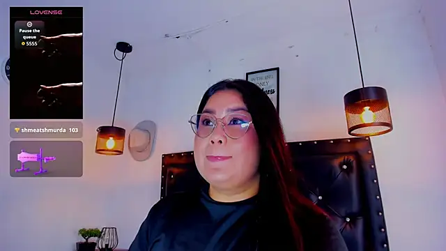 Snapshot of victoriajk chatting on July 6, 2026, 5:37 pm victoriajk online show from July 6, 2026, 5:37 pm