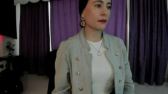 Snapshot of Coral_Gibson chatting on September 15, 2025, 12:38 pm Coral Gibson online show from September 15, 2025, 12:38 pm