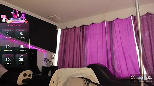 Coral Gibson online show from January 13, 2026, 2:54 pm