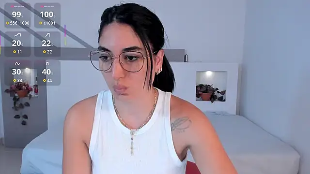 ScarlettWet9 online show from November 19, 2025, 11:10 am