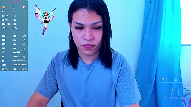 miavalentinaaa online show from November 4, 2025, 4:44 pm