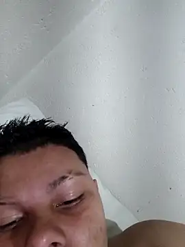 putoso031 online show from October 6, 2025, 12:23 am