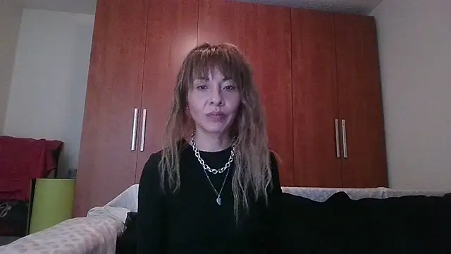KarolinaReaper online show from October 16, 2025, 1:41 pm