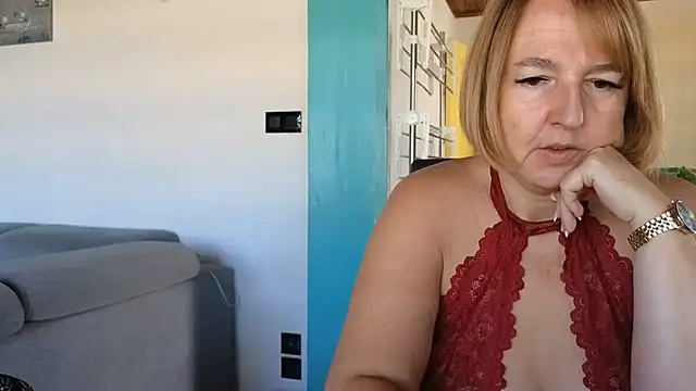 Snapshot of Sandcoq chatting on July 21, 2026, 8:15 am Sandcoq online show from July 21, 2026, 8:15 am