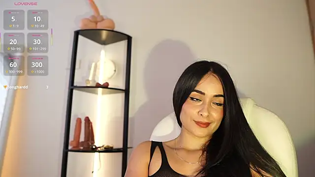 abigail adamss online show from April 12, 2026, 7:28 pm