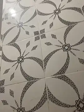 Snapshot of Carolinen chatting on October 3, 2025, 7:04 pm Carolinen online show from October 3, 2025, 7:04 pm