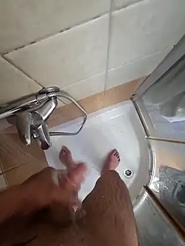 Snapshot of Alexxxmaster1312 chatting on December 18, 2025, 2:54 pm Alexxxmaster1312 online show from December 18, 2025, 2:54 pm