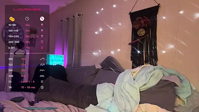 Snapshot of Dani_Dragon69 chatting on February 21, 2025, 11:22 am Dani Dragon69 online show from February 21, 2025, 11:22 am