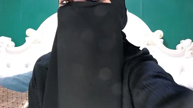 Snapshot of Hajar_Kar chatting on February 26, 2025, 5:24 am Hajar Kar online show from February 26, 2025, 5:24 am