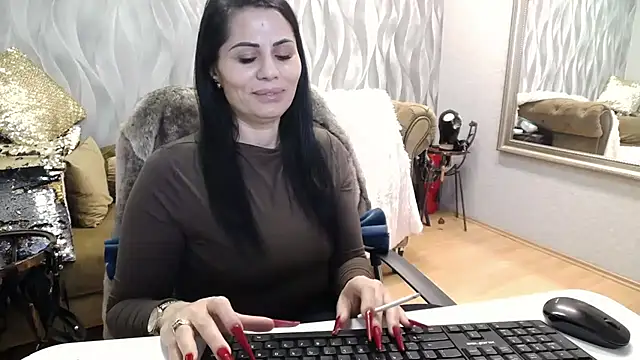 Snapshot of Sara_Poison chatting on November 8, 2025, 3:21 am Sara Poison online show from November 8, 2025, 3:21 am