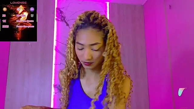 Snapshot of Charlotte_Love10 chatting on November 21, 2025, 12:15 pm Charlotte Love10 online show from November 21, 2025, 12:15 pm