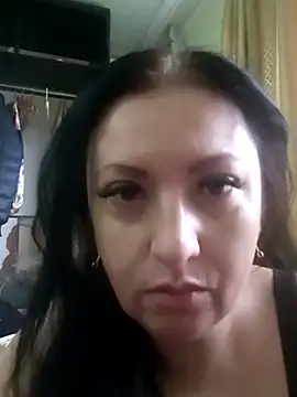 Snapshot of Veronica-Celie chatting on December 17, 2025, 6:51 am Veronica-Celie online show from December 17, 2025, 6:51 am