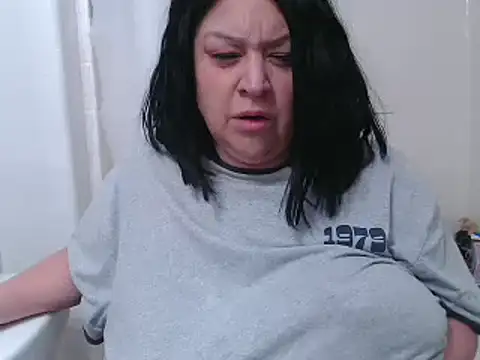 AlyssiaAmoreXO online show from March 20, 2025, 2:53 pm