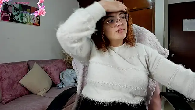 Missbrave1 online show from November 4, 2025, 7:17 pm