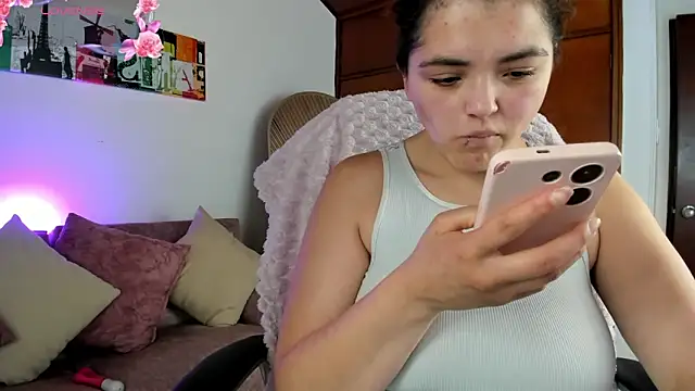 Missbrave1 online show from November 8, 2025, 7:39 pm