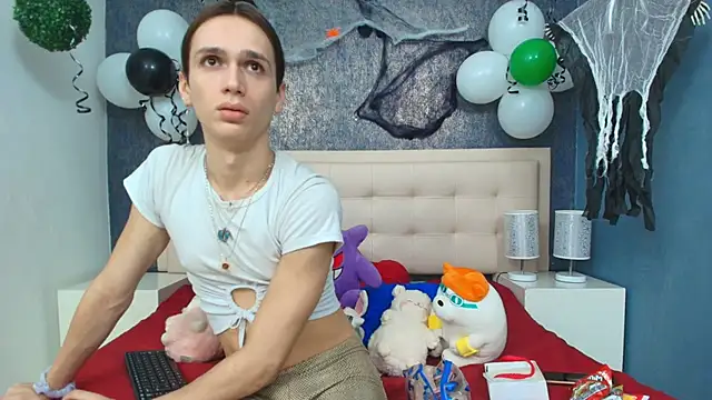 Celestial Queen  online show from October 23, 2025, 1:10 pm