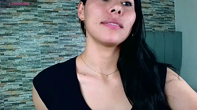 Snapshot of _joy_yva chatting on January 30, 2025, 4:45 pm  joy yva online show from January 30, 2025, 4:45 pm