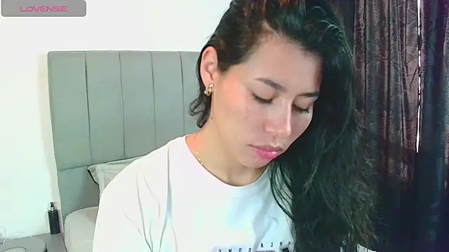 Snapshot of _joy_yva chatting on December 14, 2024, 2:42 pm  joy yva online show from December 14, 2024, 2:42 pm