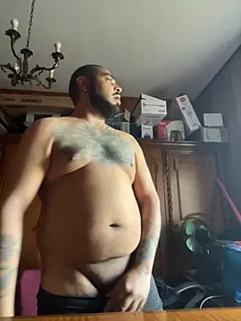 Snapshot of Dikkiduohottt chatting on November 10, 2025, 3:06 pm Dikkiduohottt online show from November 10, 2025, 3:06 pm