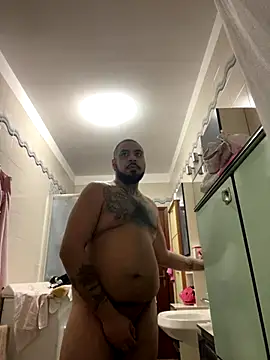 Snapshot of Dikkiduohottt chatting on November 7, 2025, 5:17 pm Dikkiduohottt online show from November 7, 2025, 5:17 pm