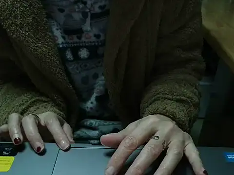 VeneRed online show from February 10, 2026, 4:39 pm