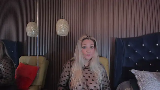 Snapshot of MalorySweet chatting on February 25, 2026, 1:00 pm MalorySweet online show from February 25, 2026, 1:00 pm