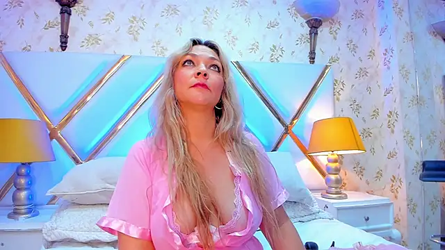 Snapshot of MalorySweet chatting on February 22, 2025, 11:57 am MalorySweet online show from February 22, 2025, 11:57 am