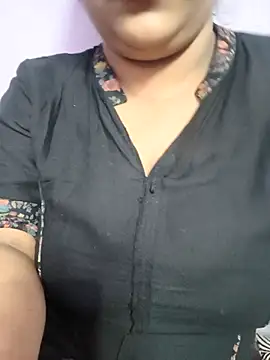 Cute payal0 online show from March 29, 2026, 1:46 pm