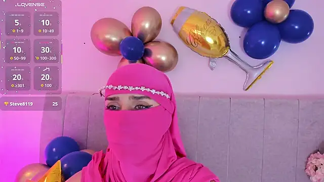 Snapshot of rawiya chatting on September 26, 2025, 12:56 pm rawiya online show from September 26, 2025, 12:56 pm