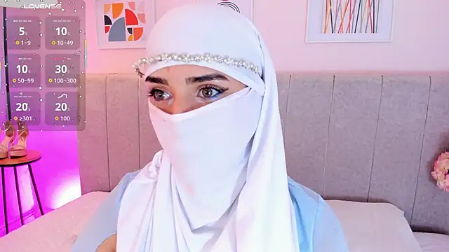 Snapshot of rawiya chatting on September 15, 2025, 12:05 pm rawiya online show from September 15, 2025, 12:05 pm