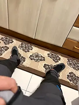 Lecatore80 online show from November 3, 2025, 4:10 pm