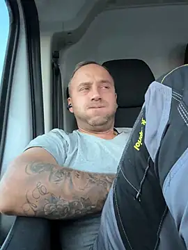 Lecatore80 online show from November 13, 2025, 4:00 pm