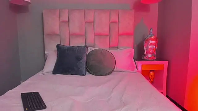 Snapshot of Lucy_Williiams chatting on February 20, 2026, 7:38 pm Lucy Williiams online show from February 20, 2026, 7:38 pm