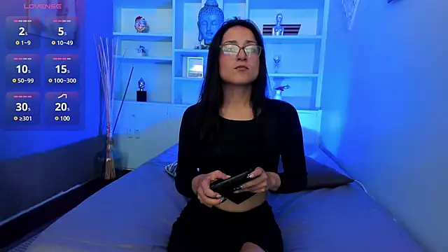 Snapshot of Lucy_Williiams chatting on February 27, 2025, 7:58 pm Lucy Williiams online show from February 27, 2025, 7:58 pm