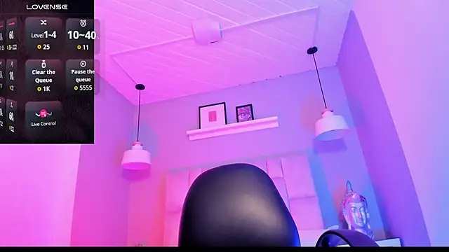 Snapshot of Lucy_Williiams chatting on January 8, 2026, 7:09 pm Lucy Williiams online show from January 8, 2026, 7:09 pm