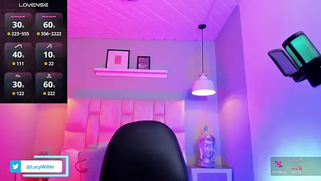 Snapshot of Lucy_Williiams chatting on January 16, 2026, 7:40 pm Lucy Williiams online show from January 16, 2026, 7:40 pm