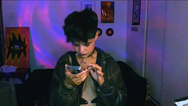 Snapshot of alex_one888 chatting on October 9, 2025, 12:55 am alex one888 online show from October 9, 2025, 12:55 am