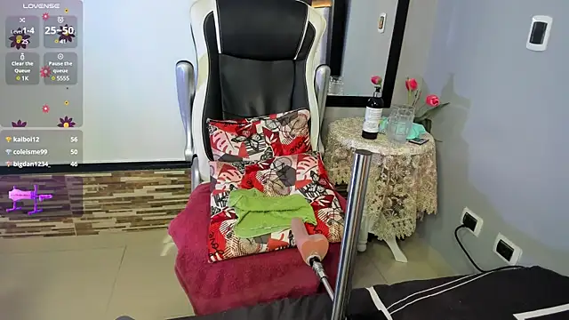 Snapshot of valeria_hurtado chatting on January 28, 2025, 8:25 am valeria hurtado online show from January 28, 2025, 8:25 am