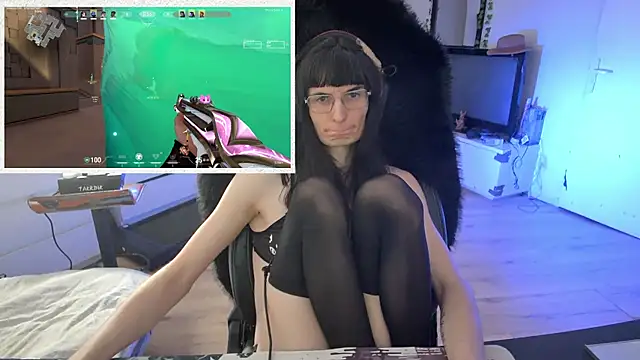 Snapshot of CeriseLapine chatting on October 26, 2025, 11:16 pm CeriseLapine online show from October 26, 2025, 11:16 pm