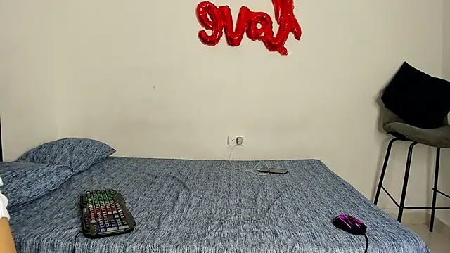 evanscollins online show from October 1, 2025, 5:12 am