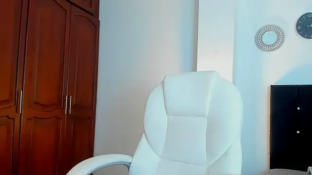 kathyajhonss online show from February 22, 2026, 9:05 pm