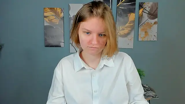 LilianSwall online show from January 17, 2026, 2:20 pm