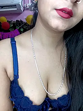 Diamond queeen online show from September 21, 2025, 8:36 pm