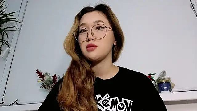 Jennatyan online show from December 5, 2025, 11:31 am