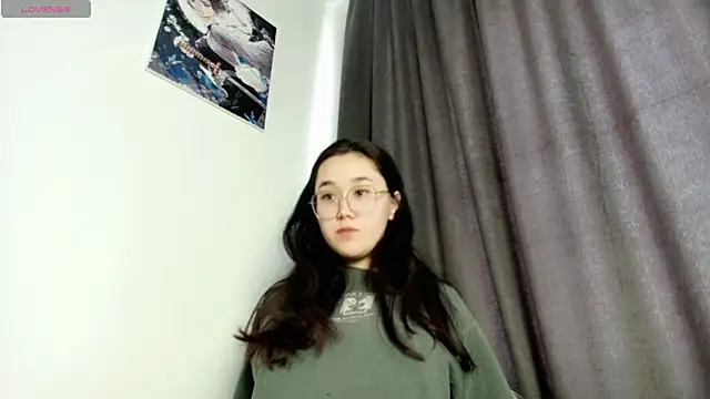 Snapshot of Jennatyan chatting on February 19, 2025, 8:01 am Jennatyan online show from February 19, 2025, 8:01 am