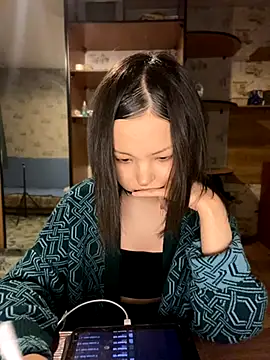 Snapshot of lalallalalaa- chatting on November 10, 2025, 1:49 pm lalallalalaa- online show from November 10, 2025, 1:49 pm