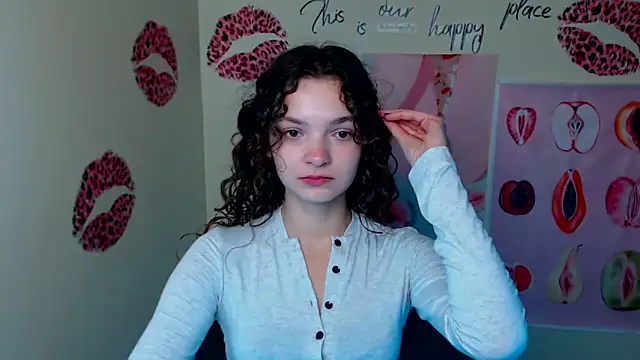  SusieSu  online show from October 14, 2025, 6:36 am